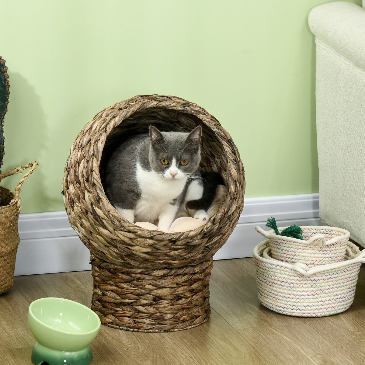 Handwoven elevated cat basket bed by MewMallow